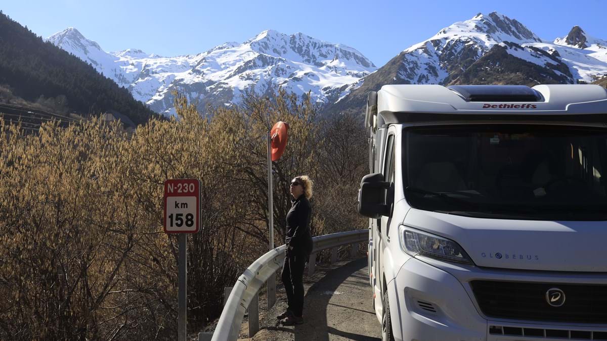 BRO Pyreneeen Skisafari Camper Ontheroad Genieten