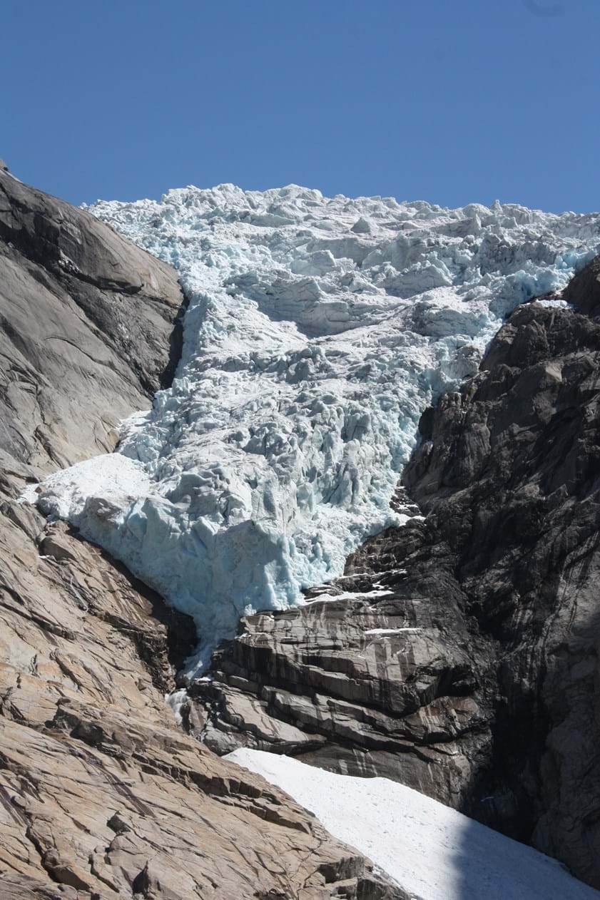 camperen-tussen-de-gletsjers-briksdalsbreen