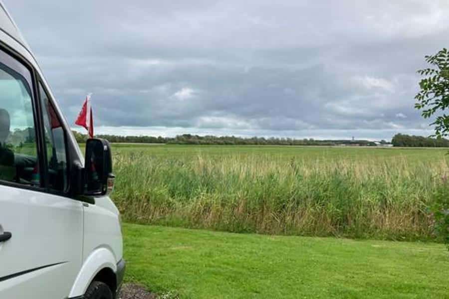 Camperplaats De Brinkhoeve, Wier, Menaldumadeel, Friesland 