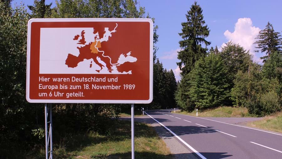 Grensbord / groene zone tussen voormalig Oost en West Duitsland