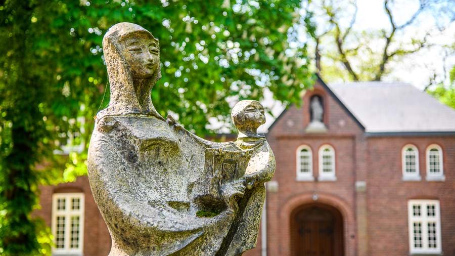 De mooiste dorpen van Midden-Limburg - Abdij Lilbosch