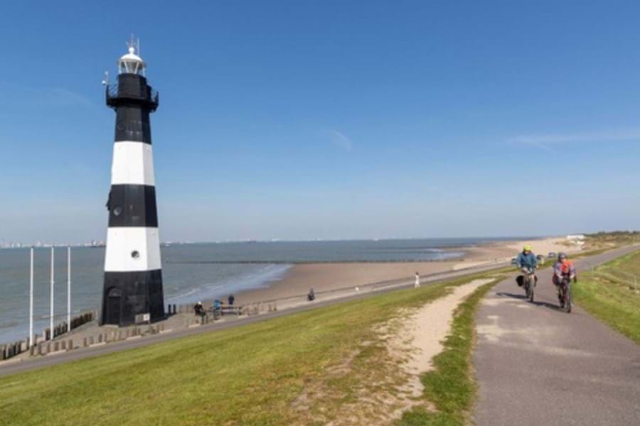 fietspad-cadzand-bad-naar-breskens-het-mooiste-fietspad-van-nederland-web-5