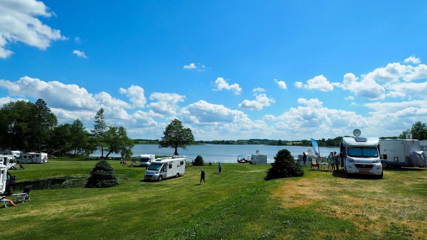 Camping aan meer - Estland