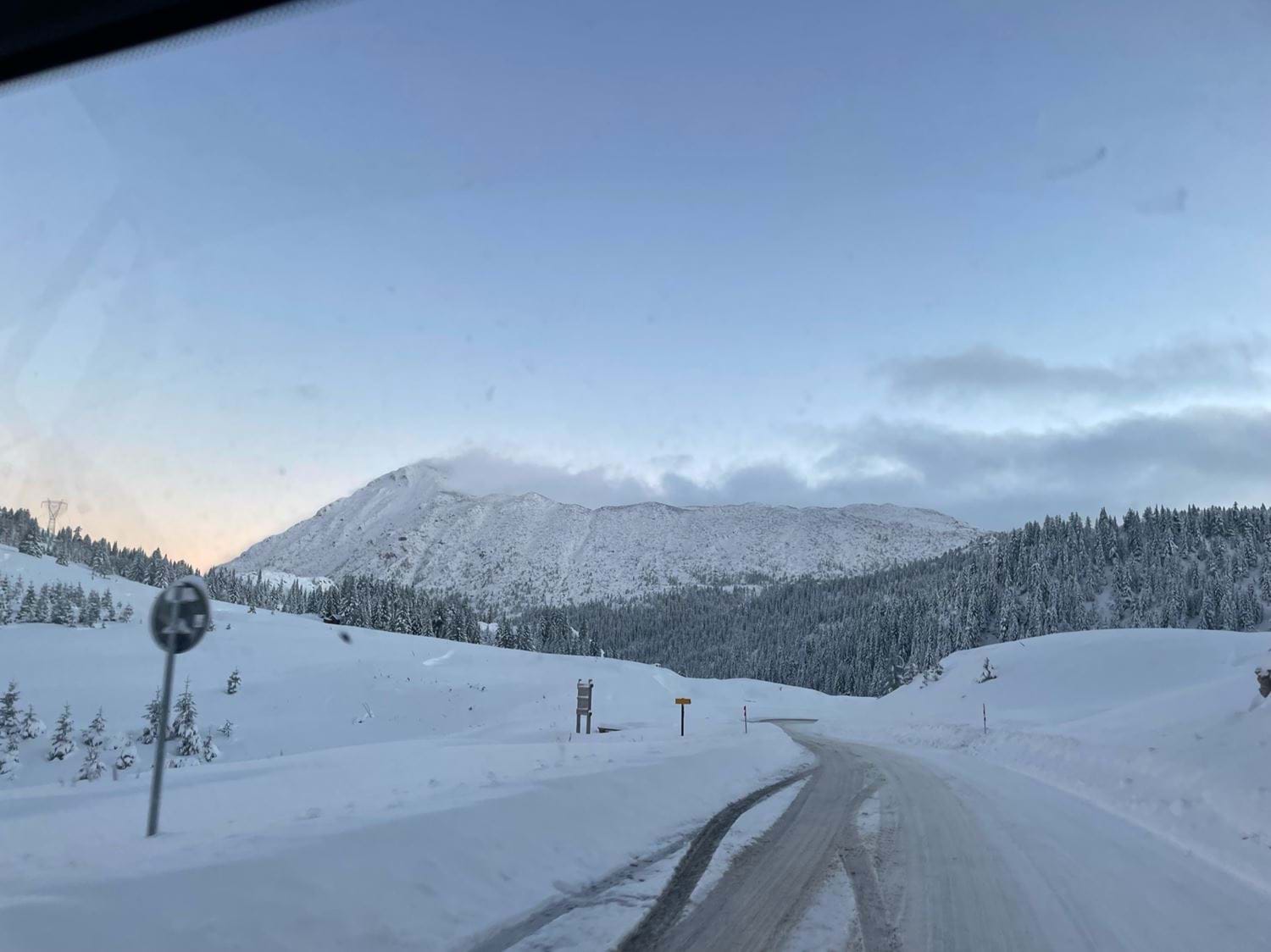 Roadtrip Balkan Rick en Laura - in de sneeuw