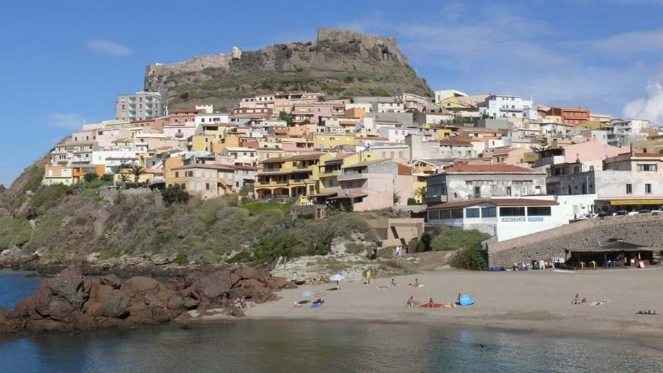 Huizen in Corsica en Sardinië