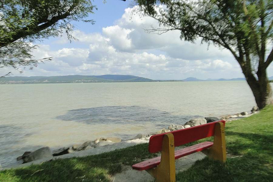 jpu-balatonmeer-hongarije-uitzicht-over-balaton-4