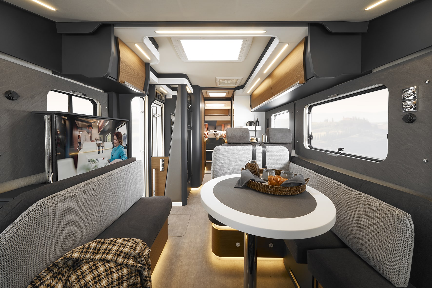 Laika breidt Kreosserie uit met sfeervolle integraalcamper interieur