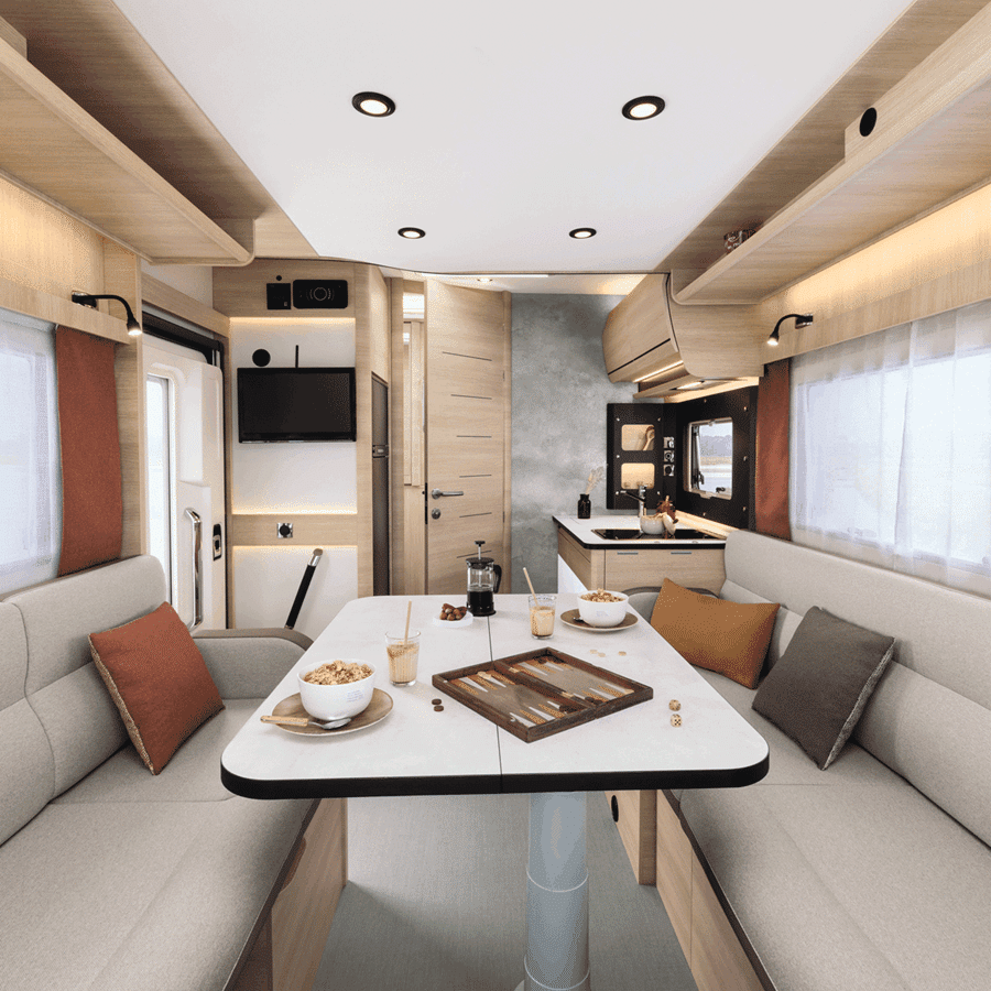 Rapido vernieuwt halfintegraalserie 6F - interieur