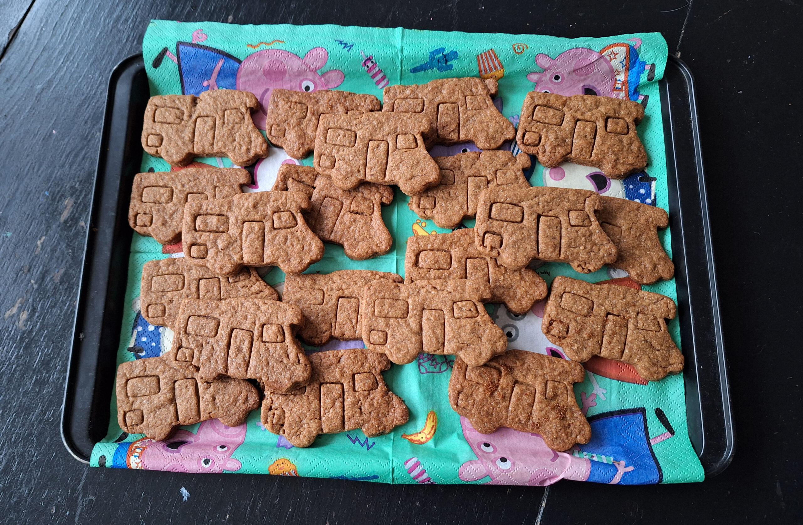 speculaasjes in de vorm van een camper