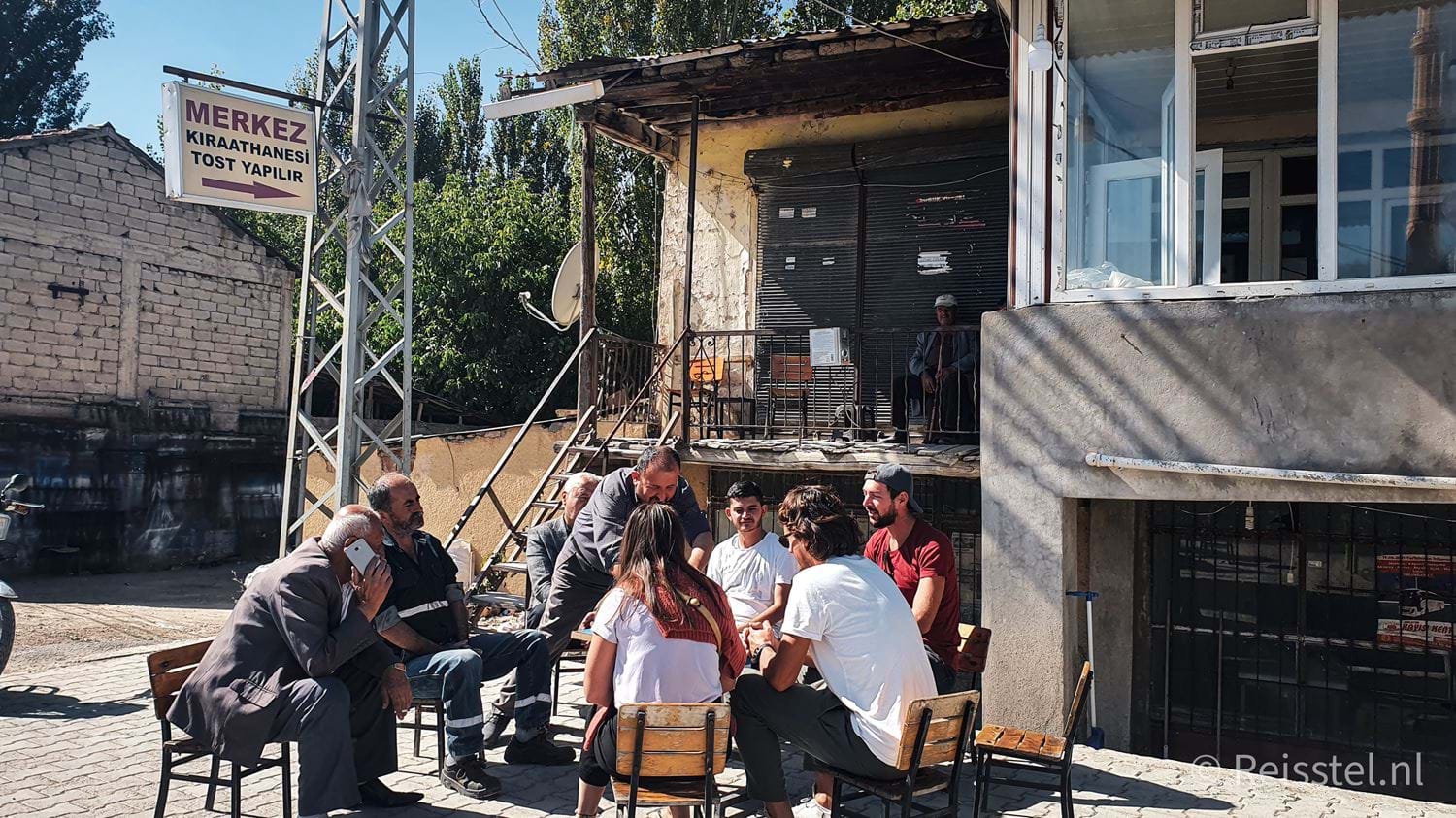 thee-drinken-langs-de-weg turkije