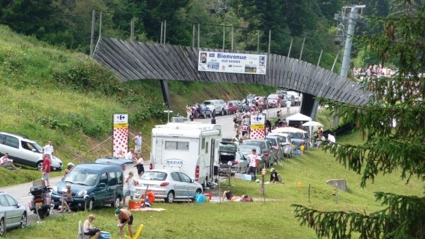 tour-de-france-per-camper-autos-en-campers