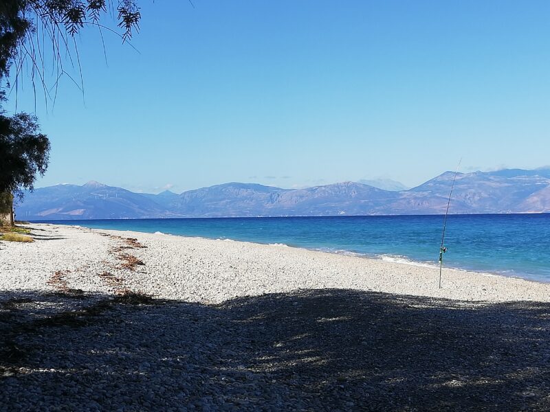 griekenland-akrata-beach-camping-strandopgang-uitzicht-delphi-2-151_167