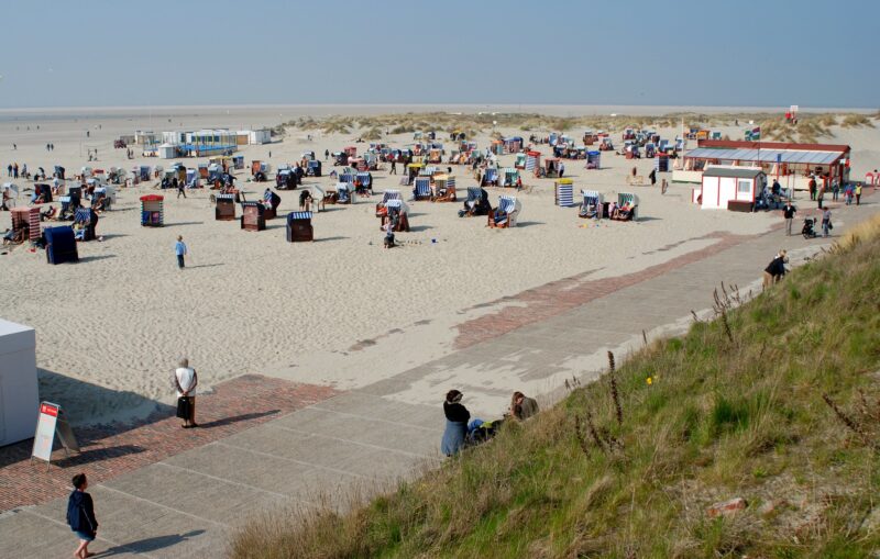 Sicco2007 (CC BY-NC-ND 2.0) via Flickr – Borkum strand Duitsland