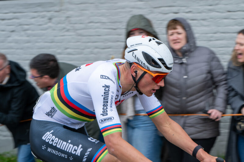 Robert Brands (CC BY-ND 2.0) via Flickr – Ronde van Vlaanderen Mathieu van der Poel
