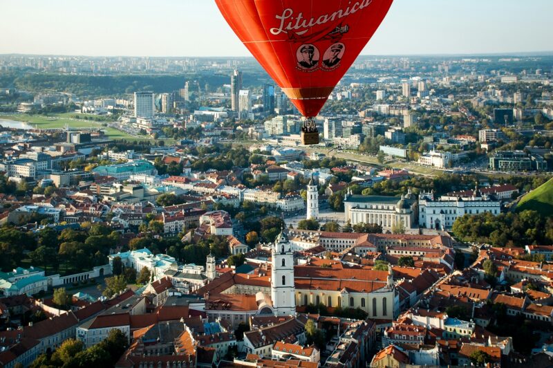 Luchtballon boven Vilnius, Litouwen