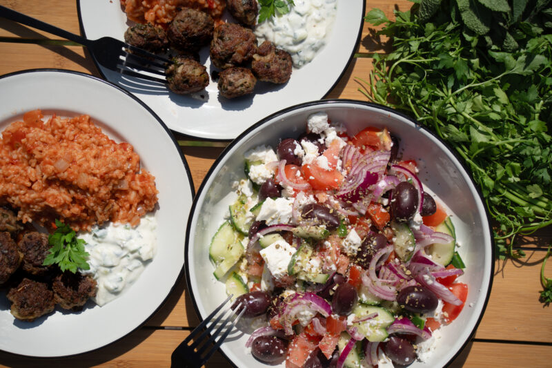 Griekse gehaktballetjes met tomatenrijst
