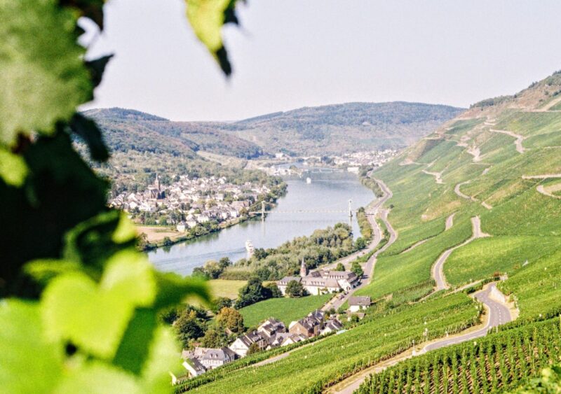 Yoga langs de Moezel (1)