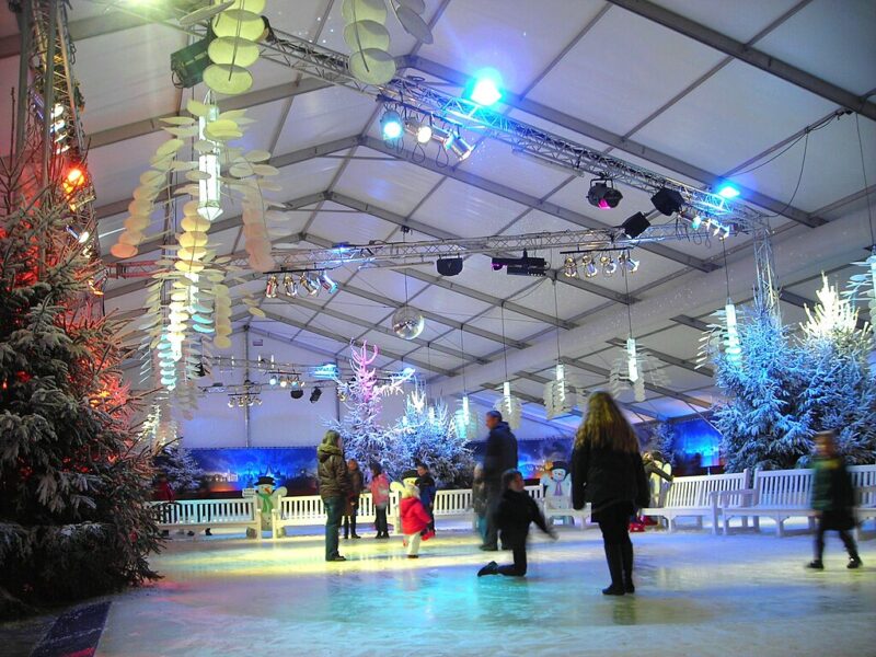 Eliedion (CC BY-SA 3.0) via Wikimedia Commons – Winter Efteling