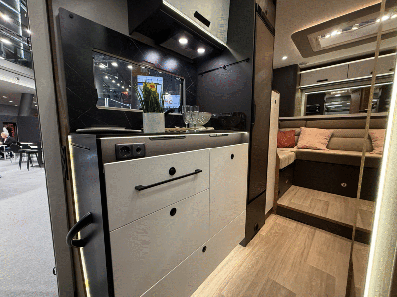 Benimar Mileo 28 interieur