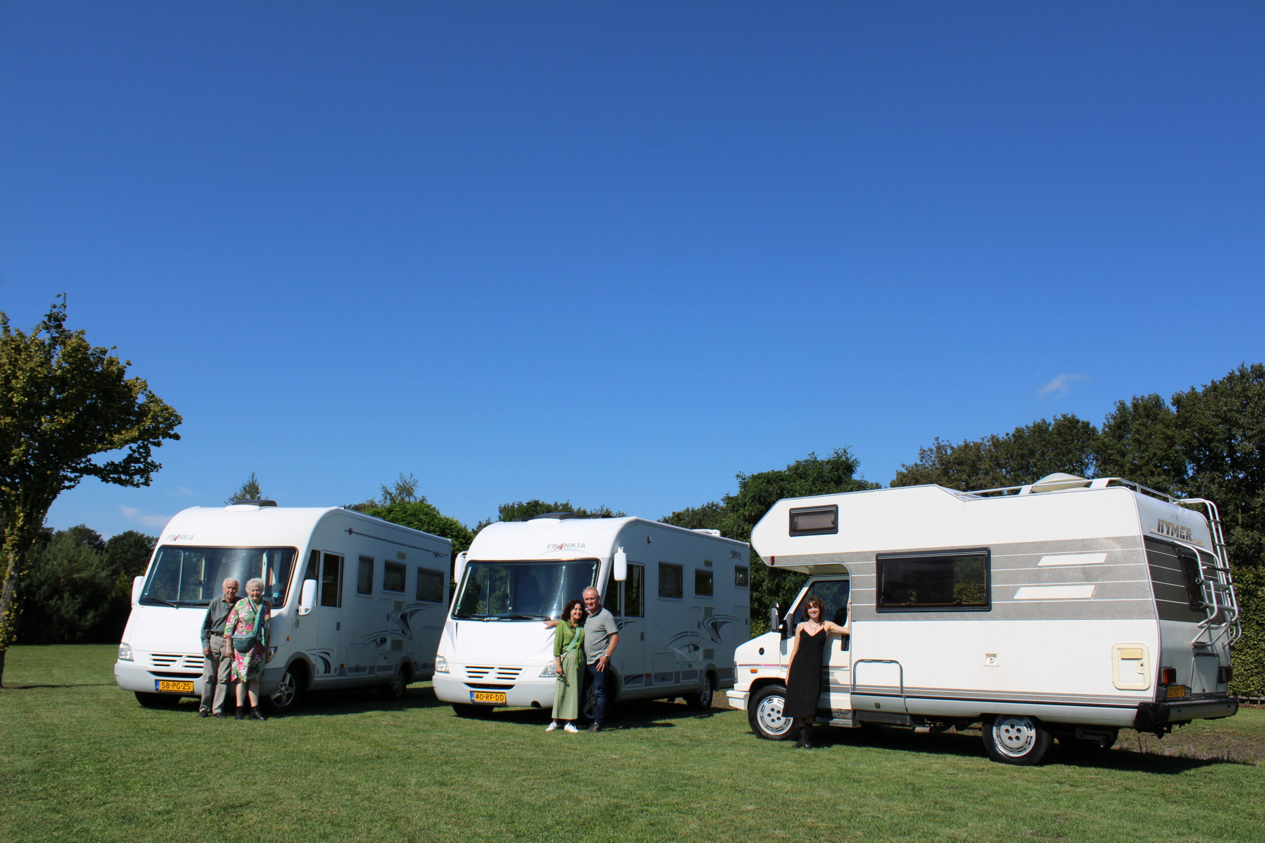 3 campers met 3 eigenaren