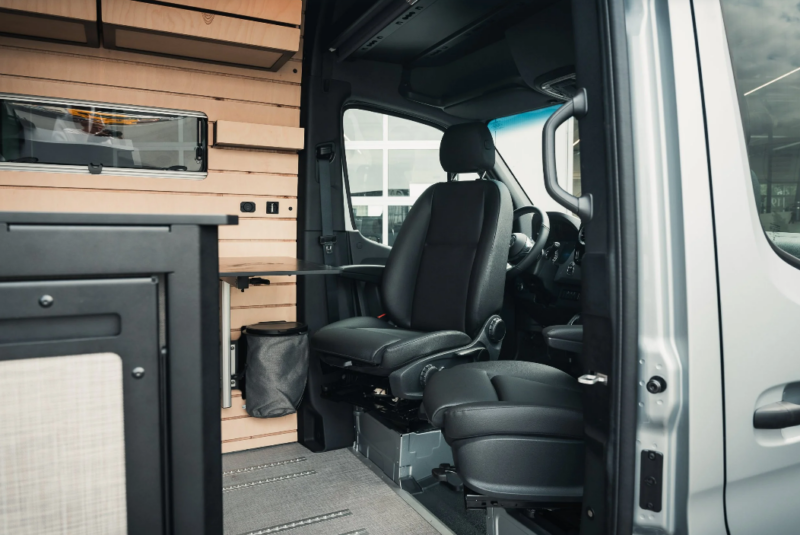 Overland interieur